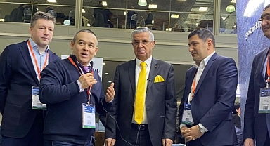 Başkan Topaloğlu Rusya’da gazetecilerle bir araya geldi