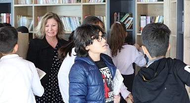 Bayraklı’nın kitap kafelerine öğrenci akını!