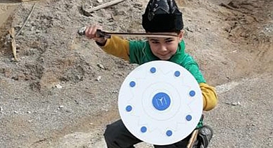 Bir oyuncak tüm acıları unutturdu