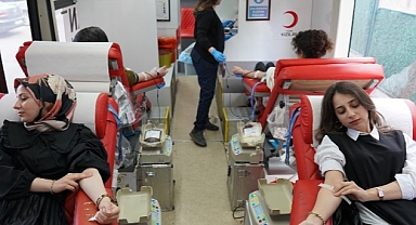 Birevim’den depremzedeler için kan bağışı