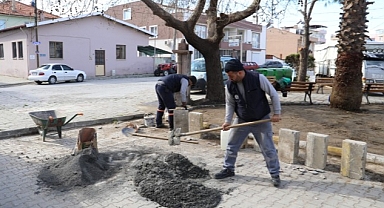 Burhaniye’de Yeşil Alanlar Yenileniyor