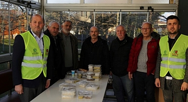 Büyükşehir'den taksicilere sıcak iftarlık