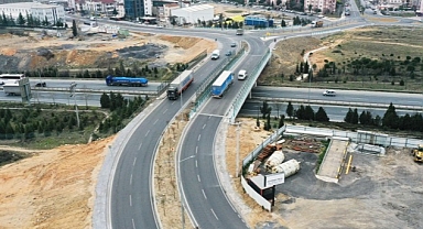 Büyükşehir, Turgut Özal'daki trafik sorununa neşter vurdu