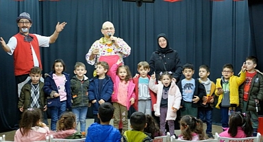 Canik’te Miniklerin Tiyatro Sevinci