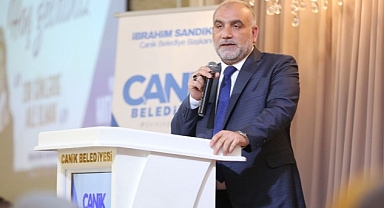 Canik’te Yazar Hatice Kübra Tongar’dan Depremzede Kadınlara Özel Konferans