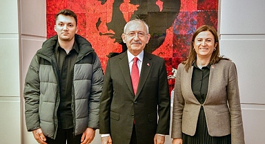 CHP Genel Başkanı ve Cumhurbaşkanı Adayı Kemal Kılıçdaroğlu, Avukat Türkan Elçi İle Görüştü