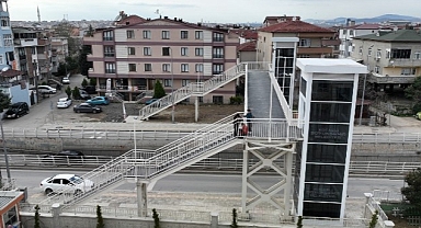 Darıca Okul Yolu Caddesi'nde üst geçit tamam