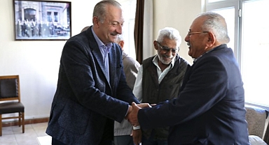 Didim Belediye Başkanı A. Deniz Atabay, Yaşlılar Haftası dolayısıyla Didim Huzurevi’ni ziyaret etti