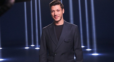 Dilan Çiçek Deniz ve Kubilay Aka Clear İçin Kamera Karşısına Geçti