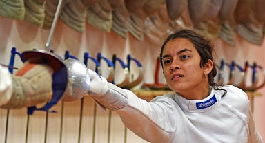 Dört ayda üç madalya