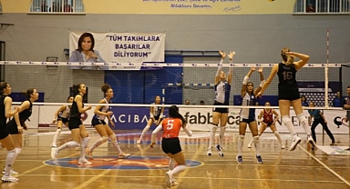 Dostluk Rüzgarlarının Estiği Maçta “Aydın’ın Sultanları” Sarıyer elediyespor’u Sahasında Farklı Yendi: 3-1