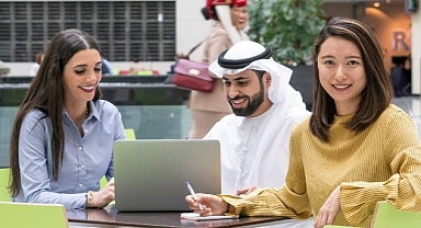 Emirates, 2023 Dünya Kadınlar Günü'nde eşitliği benimse temasına odaklanıyor