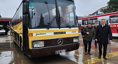 Gölcük Belediyesi Öğrenciler İçin Otobüsünğ A’dan Z’ye Yeniledi