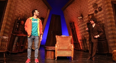 İBB Şehir Tiyatroları’ndan Yeni Oyun: Savaş Dinçel’in Ödüllü* Oyunu “Uçurtmanın Kuyruğu”