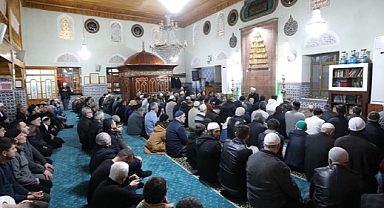 İnegöl’de İlk Teravihi Ayasofya Camii İmam Hatibi Topçuoğlu Kıldırdı