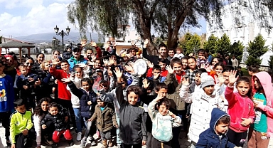 İstanbul Büyükşehir Belediyesi: Hatay’da Çocuklar Unutulmadı