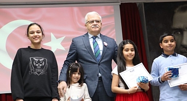 İstiklal Marşı'nın Kabulü Burhaniye'de Kutlandı