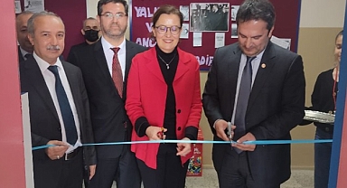 İzmir Cengiz Aytmatov Sosyal Bilimler Lisesinde