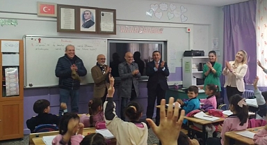 İzmir Fenerbahçeliler Derneği’nden bin 500 öğrenciye bayramlık kıyafet!