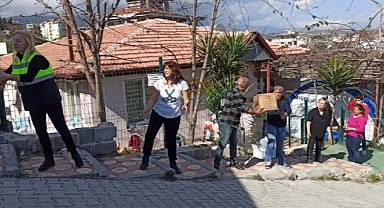 Kadınlar Hayatın Yeniden Kurulması İçin Dayanışma İçinde
