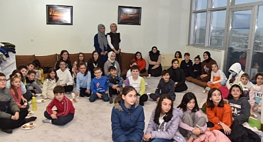 Kartepe’li Çocuklar İşaret Diliyle Tanıştı
