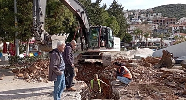 Kaş Yat Limanı kanalizasyon sorunu çözüldü