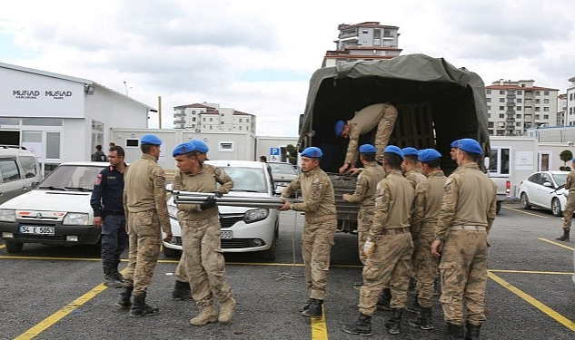 Kocaeli Büyükşehir, Defne'ye iki Ramazan çadırı kurdu