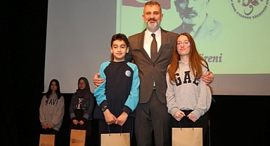 Mehmet Akif Ersoy, İstiklal Marşı'nın Kabulünün 102. Yılında Gölcük'te Anıldı