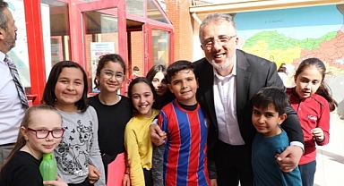 Nevşehir Belediyesi’nden Okul Kütüphanelerine 51 Bin Kitap
