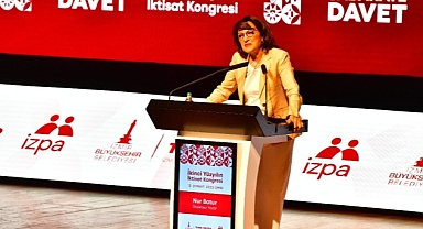 Nur Batur: Atatürk ve arkadaşları yüz yıl önce tarih yazdı