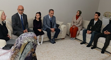 Şehit ailelerine anlamlı ziyaret
