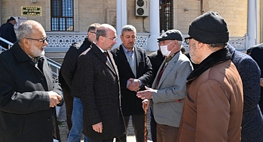 Selçuklu Belediye Başkanı Ahmet Pekyatırmacı “Cuma Buluşmaları” kapsamında Yazır Mahallesi Otogar Zeki Altındağ Camii’nde mahalle sakinleri ile bir araya geldi