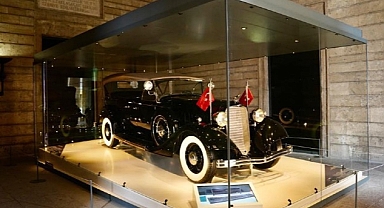 Şişecam, Anıtkabir’in Otomobil Vitrinleri ve Kule Camlarını Yeniledi