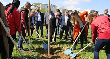 Torbalı Belediyesi Orman Haftası kapsamında koru oluşturdu