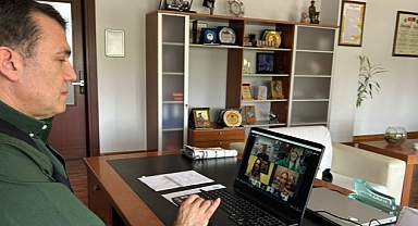 Yenişehir Belediyesi ebeveynleri eğiterek çocukların gelişimine rehberlik ediyor