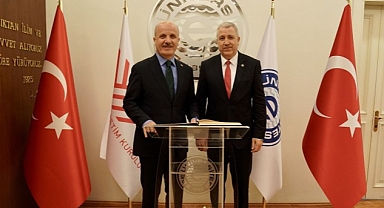 YÖK Başkanı Özvar, “Ege Üniversitesinin Türk Yükseköğretiminde vazgeçilmez bir yeri ve ağırlığı var”