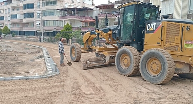 Yol Yapım Çalışmaları Devam Ediyor