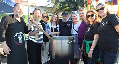 Yunanlı Aşçılardan Kumbahçe’de İftar Yemeği
