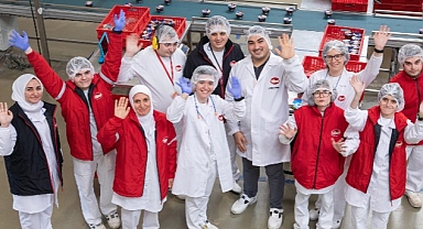 12 otizmli personelin görev yaptığı Eker Süt Ürünleri, otizmli istihdamı konusunda şirketlere danışmanlık hizmeti veriyor