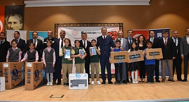 23 Nisan Ulusal Egemenlik ve Çocuk Bayramı Bilgi Yarışması Sonuçlandı Çolakoğlu Metalurji Cumhuriyet’in 100. Yılında Eğitime Olan Desteğini Sürdürüyor…