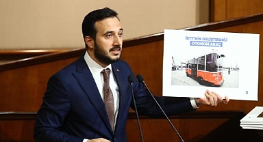 Abdullah Özdemir, CHP’li İBB yönetimine seslendi: İETT’nin otonom aracını devrim otomobillerinin kaderine terk ettiniz