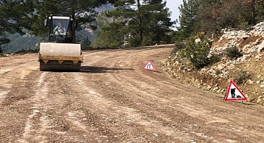 Akseki ve Gündoğmuş yollarında yaz çalışmaları