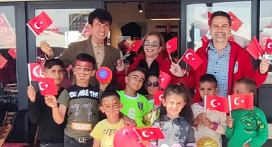 Akut Vakfı Kuaföründe 23 Nisan Çocuk Günü