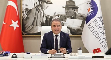 Antalya Büyükşehir Belediye Başkanı Muhittin Böcek'ten Ramazan Bayramı Mesajı