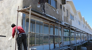 Antalya Büyükşehir'den Serik Çandır Toptancı Hali'ne modern dokunuşlar