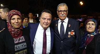 Başkan Muhittin Böcek personeli ile iftarda buluştu