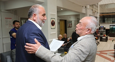 Başkan Sandıkçı, “Büyüklerimiz tecrübeleriyle hayatımıza önemli katkılar sunar”