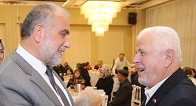 Başkan Sandıkçı: “Şanlı bayrağımızın altında huzurlu ve özgür bir şekilde yaşıyorsak bunu aziz şehitlerimize ve kahraman gazilerimize borçluyuz”