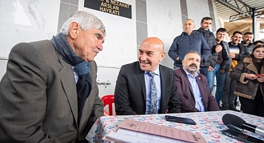 Başkan Soyer bir kez daha Kiraz'ın Dokuzlar köyünde