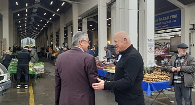 Başkan Topaloğlu Kemer pazarında